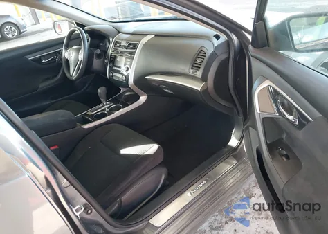 2014 Nissan Altima 2.5 S from USA, damaged, VIN 1N4AL3AP3EN239745